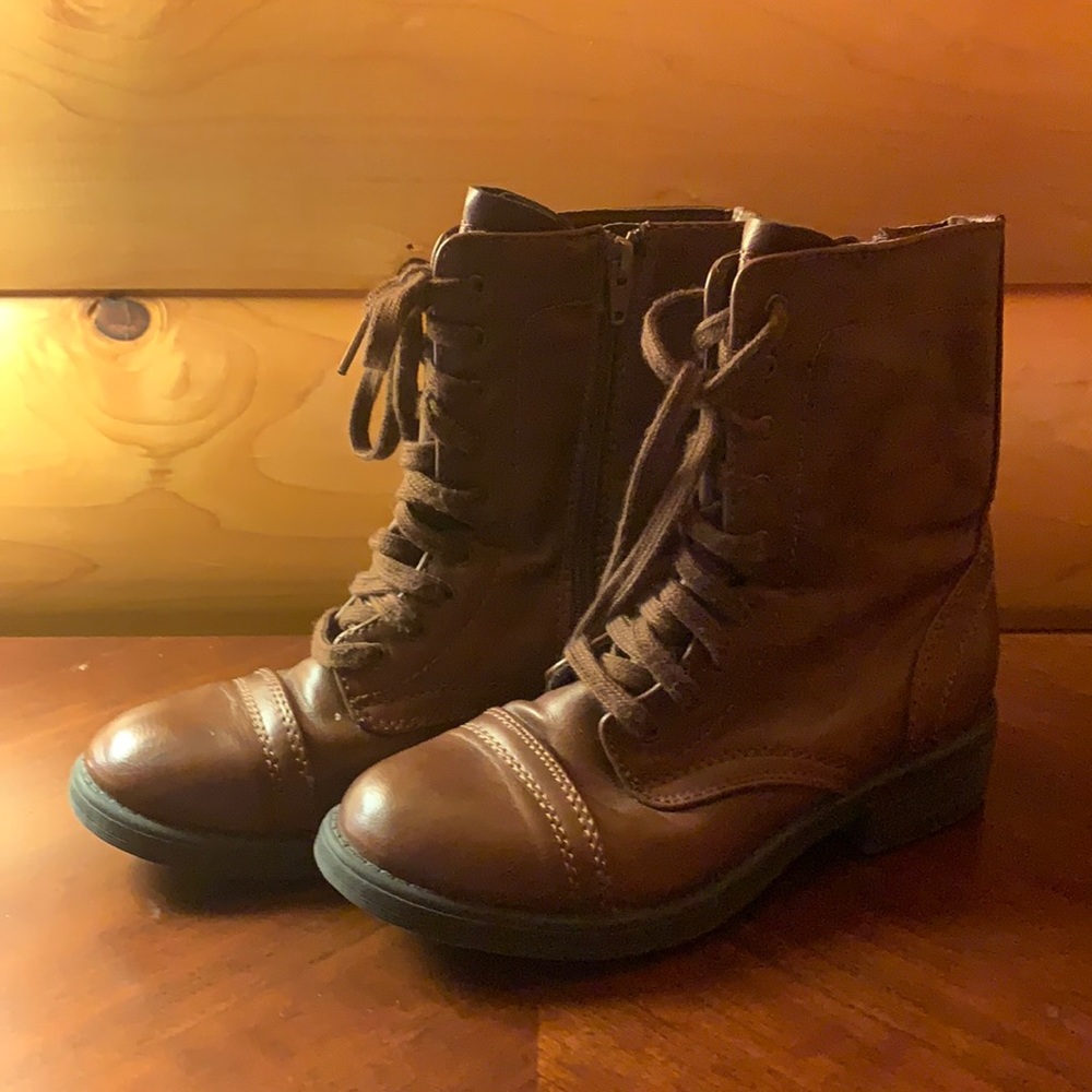 brown boots size 7